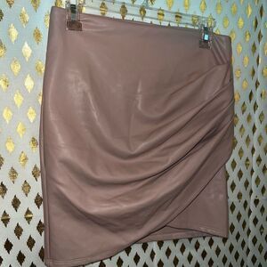 Iris dusty rose tan faux leather cowboy country mini skirt size M